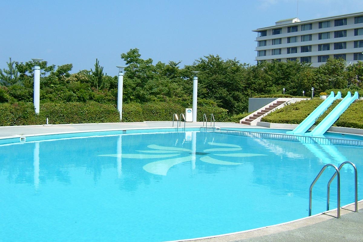 ガーデンプール